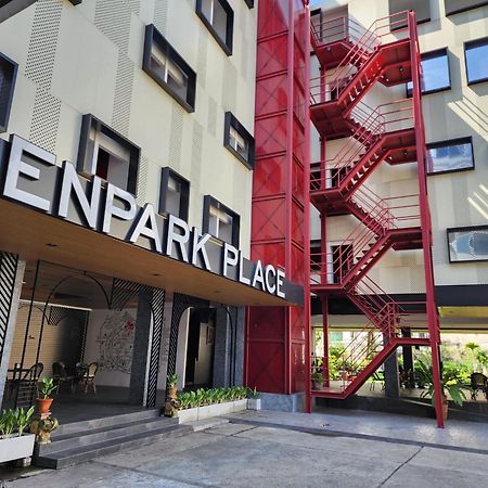 Penpark Place Bangkok Exterior photo