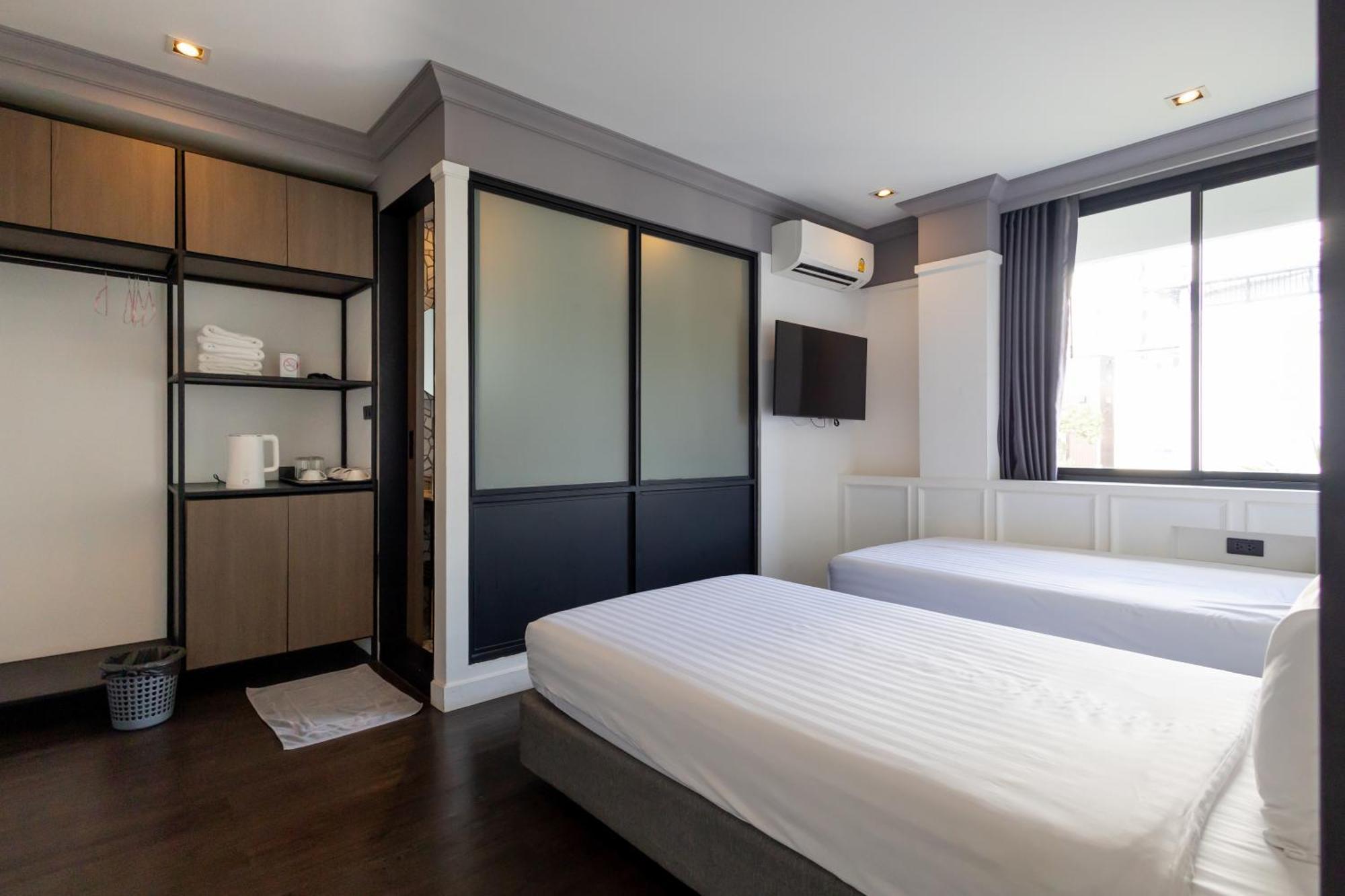 Penpark Place Bangkok Exterior photo